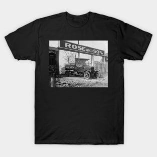 Coal Delivery Truck, 1925. Vintage Photo T-Shirt